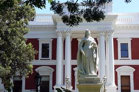 Is the GNU a Cardboard Castle?